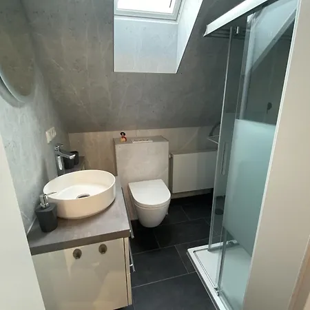 아파트 Up De Ring 26-28 50175